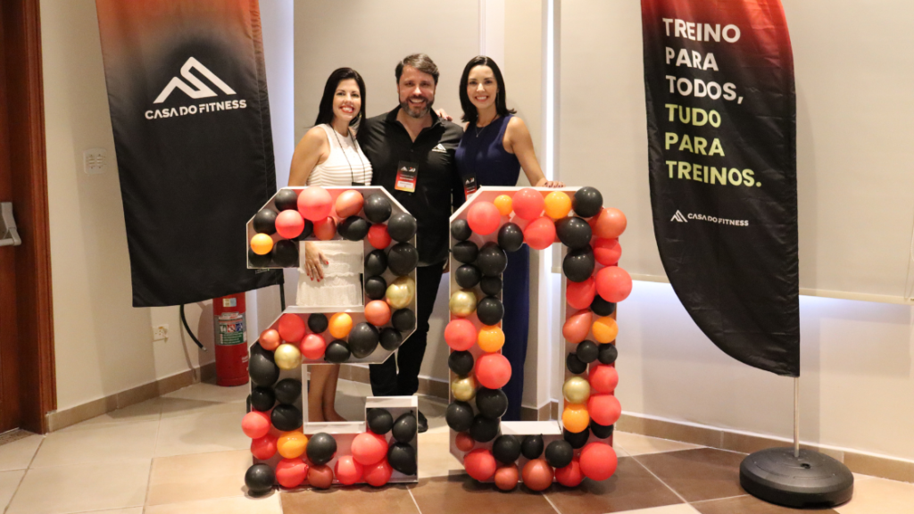 Julia Gabas CMO, Renato Gabas CEO e Lilia Lemos COO na Convenção de 20 anos da Casa do Fitness