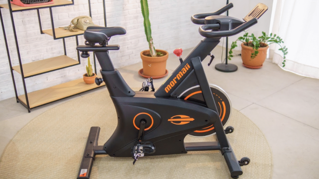 Ciclismo indoor com bike spinning Mormaii Motion-S
